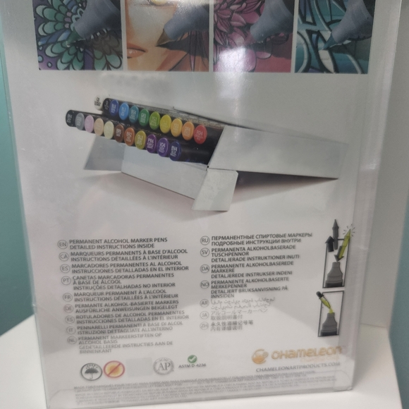 New Chameleon 22 pen Deluxe Set - Picture 2 of 4